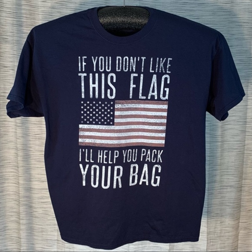 Gildan navy blue “Patriotic” short sleeve tee shirt.